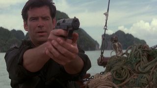 71. Завтра не умрет никогда (1997)