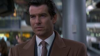 9. Завтра не умрет никогда (1997)