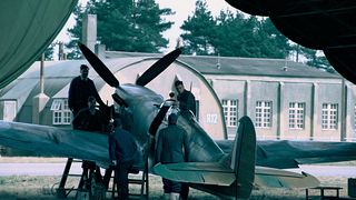 12. Зияющая синева (2001)