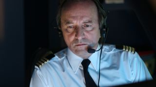 3. Пише: Между небом и землёй (2010)