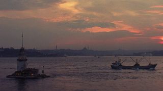 21. И целого мира мало (1999)