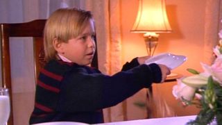 34. Няньки (1994)