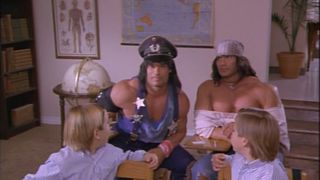 43. Няньки (1994)