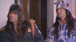 44. Няньки (1994)