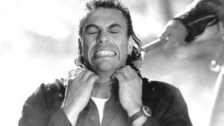 21. Трудная мишень (1993)