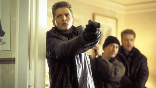 32. Враг государства (1998)