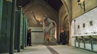 126. Гарри Поттер и философский камень (2001)