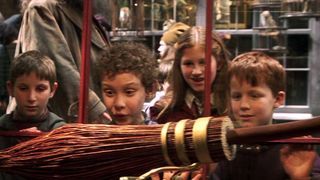 42. Гарри Поттер и философский камень (2001)