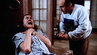 9. Сбрось маму с поезда (1987)