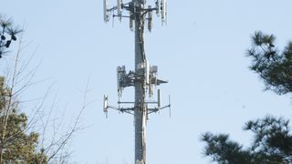 37. Мобильник (2016)