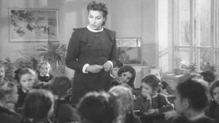 7. Первоклассница (1948)