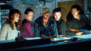 13. Вирус (1998)