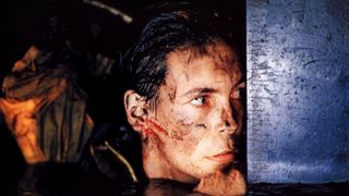 7. Вирус (1998)
