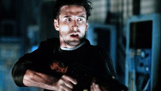 9. Вирус (1998)