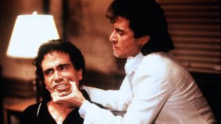 10. Над законом (1988)