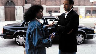 26. Над законом (1988)