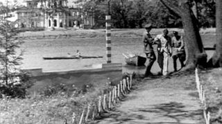 7. Небесный тихоход (1945)