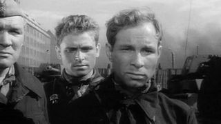 7. На дорогах войны (1958)