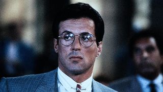 16. Танго и Кэш (1989)