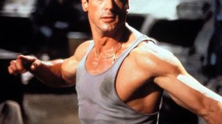 24. Танго и Кэш (1989)