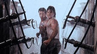 38. Танго и Кэш (1989)