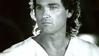 42. Танго и Кэш (1989)