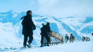 16. Белый клык (1991)