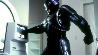 2. Робокоп (1987)