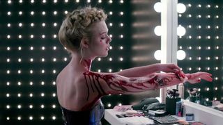 100. Неоновый демон (2016)