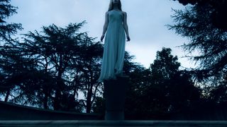 13. Неоновый демон (2016)