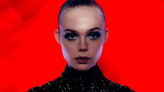 23. Неоновый демон (2016)