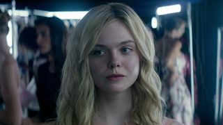 69. Неоновый демон (2016)