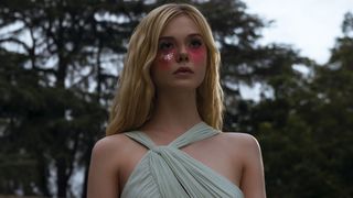 82. Неоновый демон (2016)