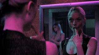 95. Неоновый демон (2016)