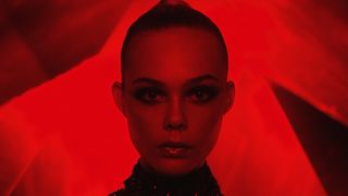 97. Неоновый демон (2016)