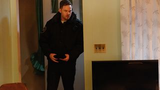 5. Впадина в земле (2017)