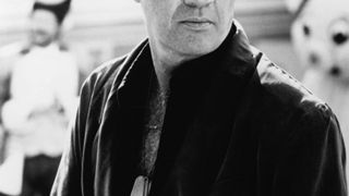 22. Птичка на проводе (1990)