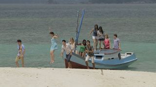 20. Философы: Урок выживания (2013)