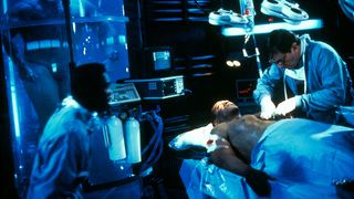 33. Универсальный солдат (1992)