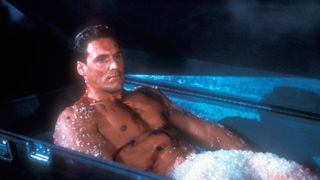 42. Универсальный солдат (1992)