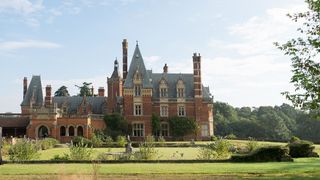 8. Скрюченный домишко (2017)