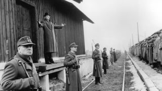 7. Список Шиндлера (1993)