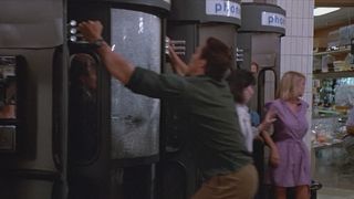 19. Коммандос (1985)