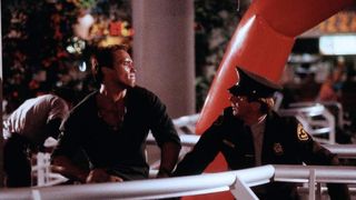 38. Коммандос (1985)