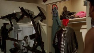 19. Не грози южному централу, попивая сок у себя в квартале (1996)