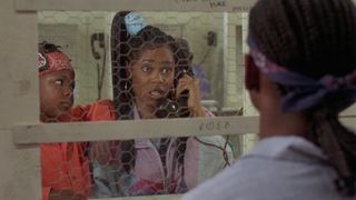 21. Не грози южному централу, попивая сок у себя в квартале (1996)