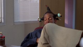 25. Не грози южному централу, попивая сок у себя в квартале (1996)