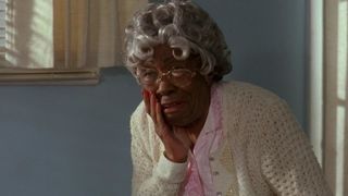 43. Не грози южному централу, попивая сок у себя в квартале (1996)