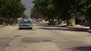 7. Не грози южному централу, попивая сок у себя в квартале (1996)