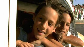 7. Маленькие беглецы (2005)